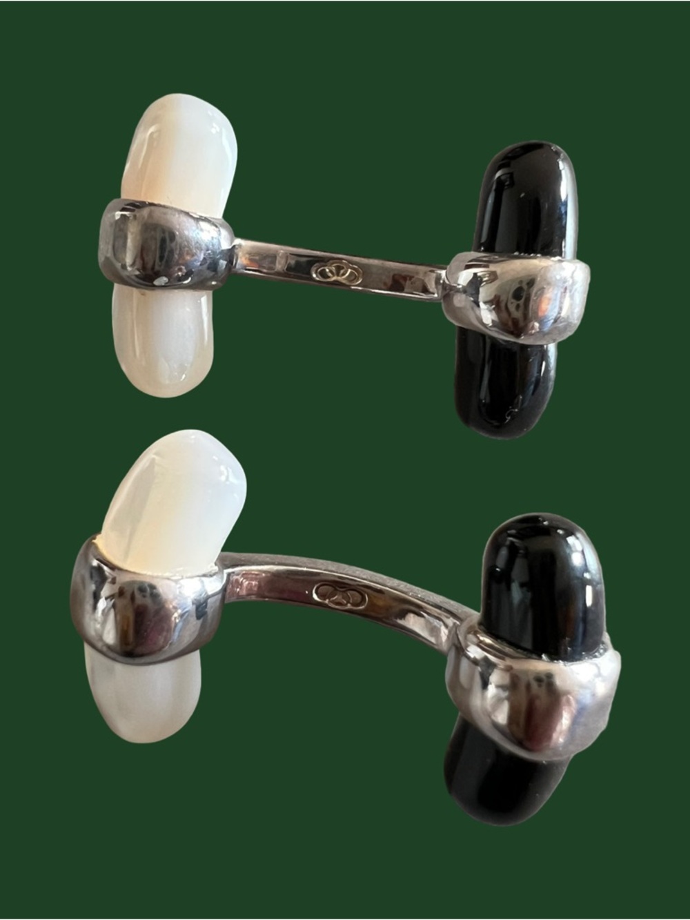 Links of London Sterling Silver Cufflinks Set - Onyx & Mother of Pearls - Picture 2 of 9